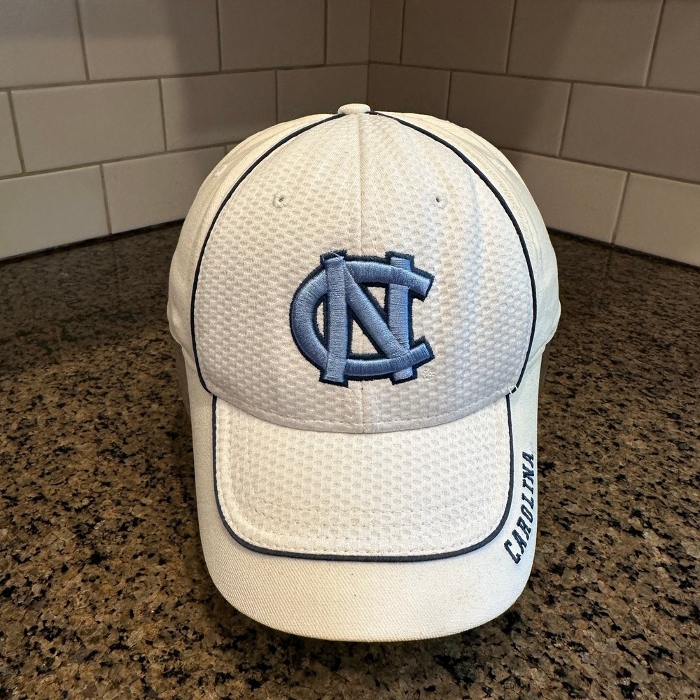 North Carolina Tar Heels Nike Jordan Baseball Cap One Size White Blue